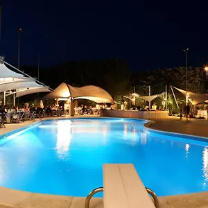 https://villa-orchidea-vittoria.sicilyhotelsitaly.net